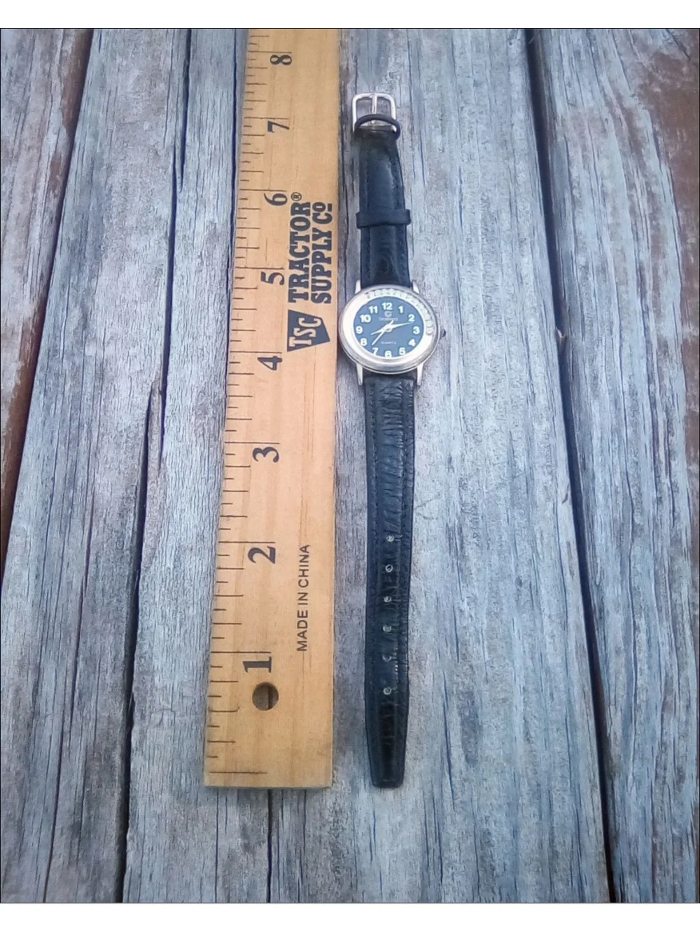 Giordano Quartz Petite Wristwatch Dark Blue Dial Gold Tone Bezel
